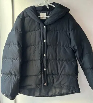 LOWRYS FARM 블랙 다운 자켓