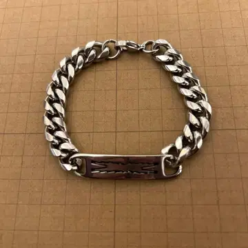 [ 미사용 새상품 ] LE SSERAFIM 실버 체인 팔찌