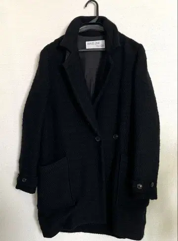 블랙 더블 버튼 코트