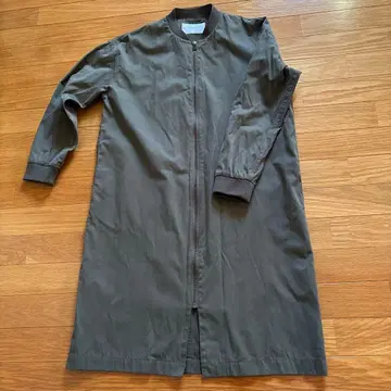 유나이티드 애로우즈 올리브 그린 집업 코트