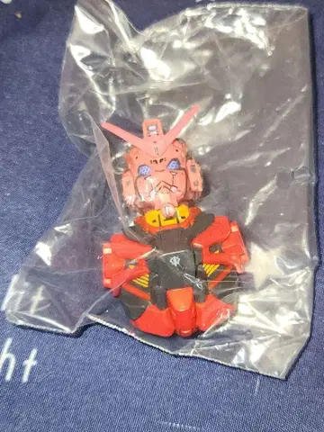 제일복권 건담 지크액스 D상 모빌슈트 헤드 마그넷 (빨간색 건담)