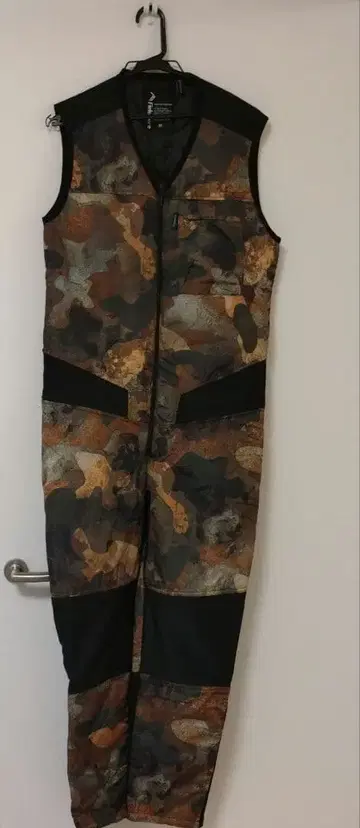 카모플라쥬 슬리브리스 점프수트