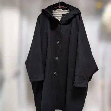 서울 베리 블랙 염소에게 온 편지 판초 코트