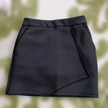 ADIDAS 블랙 스커트