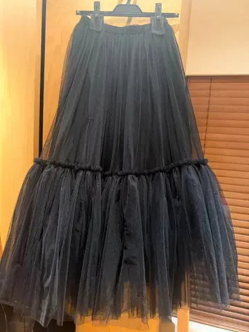 트루 바이 마리코 오이카와 샤샤 스커트