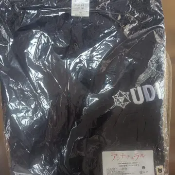 UDON 블랙 티셔츠