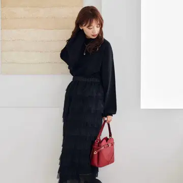 misty woman 볼륨 슬리브 프티 하이넥