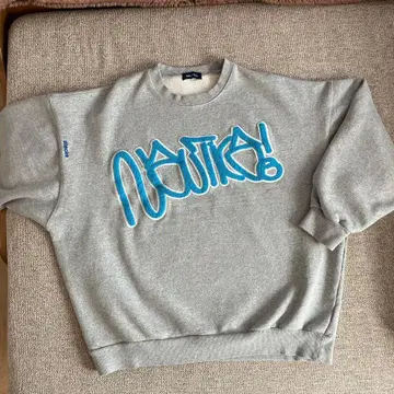 NAUTICA 그레이 그래피티풍 트레이닝복