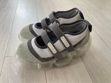 MOOPIE MARY JANE DOUBLE 25.5