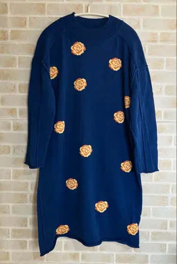 ilian lobe 이리안 로브 니트 원피스