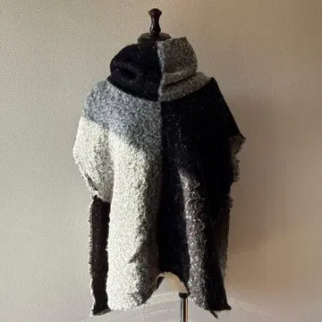 터틀넥 그레이/블랙 니트탑