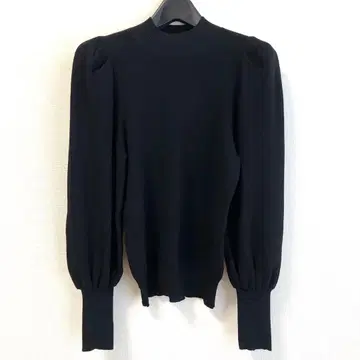 M-PREMIER COUTURE 퍼프 슬리브 하이넥 니트 블랙 38