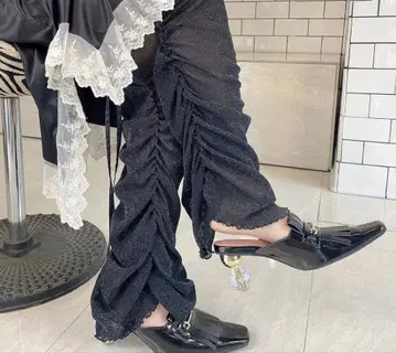 26: 펠리큘 글리터 필름 시어 팬츠