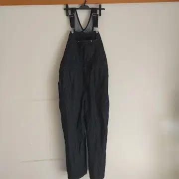 리브인컴포트 블랙 데님 오버롤