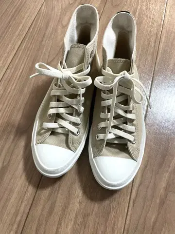 MACKINTOSH 베이지 하이컷 스니커즈