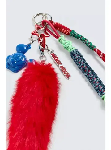 ZARA 해리 램버트 콜라보 멀티 참 키링 미키