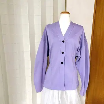 엘렌딕 실루엣이 예쁜 니트 가디건 라벤더