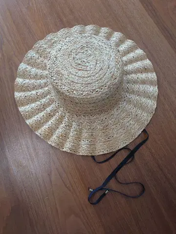 Casselini 밀짚모자 베이지 프릴 엣지