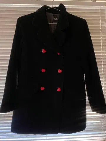 Milk 하트 버튼 피 코트