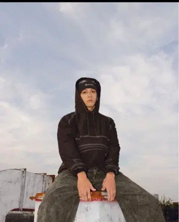 블레스유 BlessU 아노락 후드티 M 사이즈