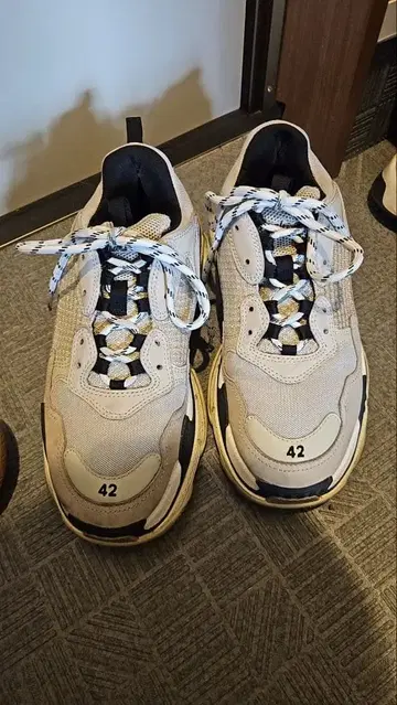 트리플 S42 베이지