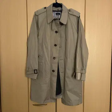 Paul Smith 베이지 트렌치코트