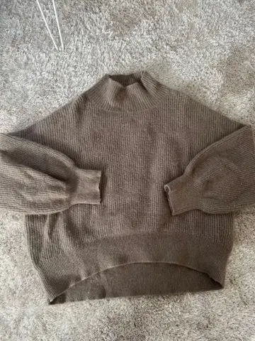 NOBLE 하이넥 스웨터 베이지