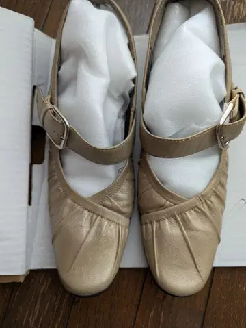 소니아 파렌티 가죽제품 로우힐 24cmEEE