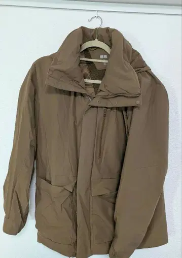 하이브리드 다운 후드티 M 사이즈 유니클로 브라운