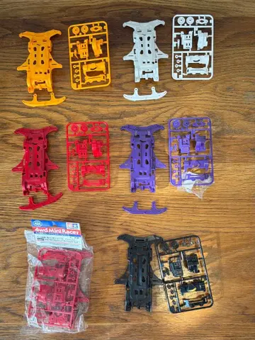 미니 사륜구동 VS 섀시 6개