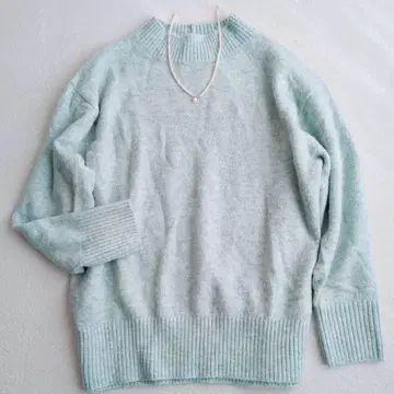 글로벌 워크 하이넥 스웨터 모헤어 터치 깔끔한 캐주얼 REG