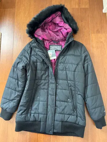 [ 새상품 ] 에디바우어 후드 부착 블랙 다운 자켓