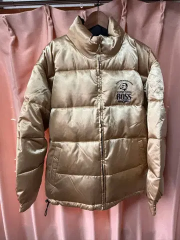 Boss 블랙 다운 자켓 골드 블랙 리버서블