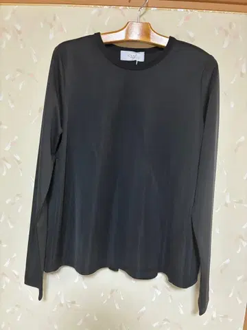 티셔츠 백 개더 인기 즉시 완판 시안 도쿄 새상품 미사용