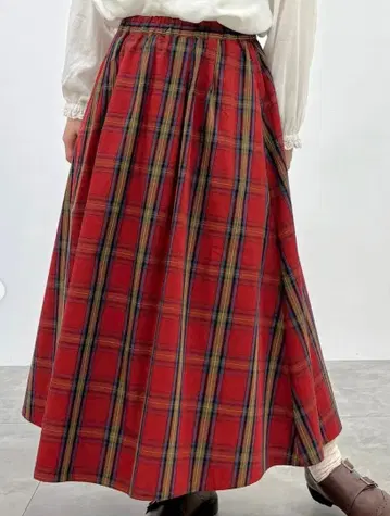 사만사 모스모스 패턴 모듬 턱 스커트 레드