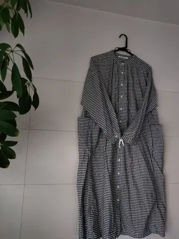 선밸리 체크 무늬 긴팔 셔츠 원피스