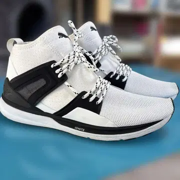 Puma Ignite 하이컷 스니커즈 화이트/블랙
