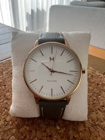 BOULEVARD 심플 손목시계 화이트/골드