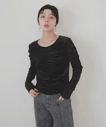 러플 디자인 블랙 긴팔 상의