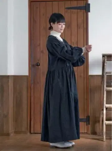 네스트로브 코스게 쿠미 씨 별주 UpcycleLino 개더 원피스