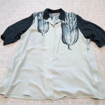 TOKUKO 1er VOL 콘 프린트 반팔 셔츠 사이즈 9