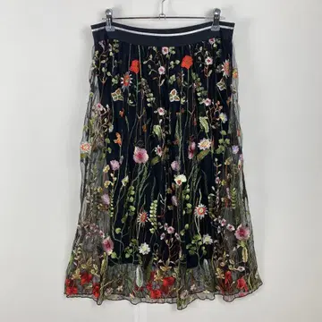 새상품급 &jupiter 암우 롱 스커트 꽃무늬 자수 튤 허리밴딩