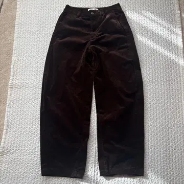 UNIQLO 코듀로이 커브 팬츠/다크 브라운