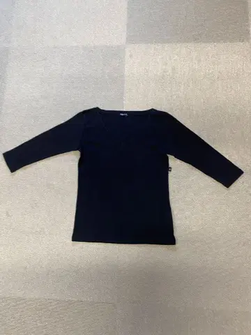 아네스베 7부 소매 V넥 티셔츠