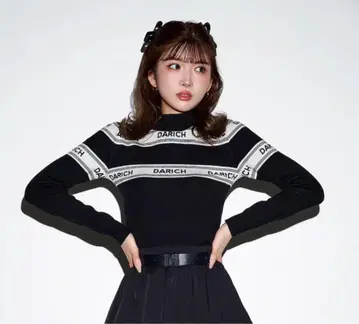 다리치 로고 자카드 니트탑 BLK