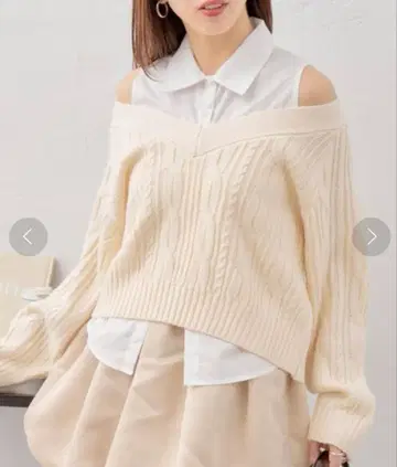 Chico 레이어드 셔츠 디자인 니트 V넥 스웨터 화이트