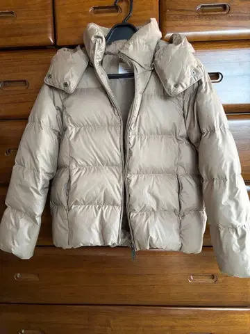 어반 리서치 도어스 다운