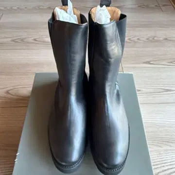 CAMINANDO 블랙 가죽 사이드 고어 부츠