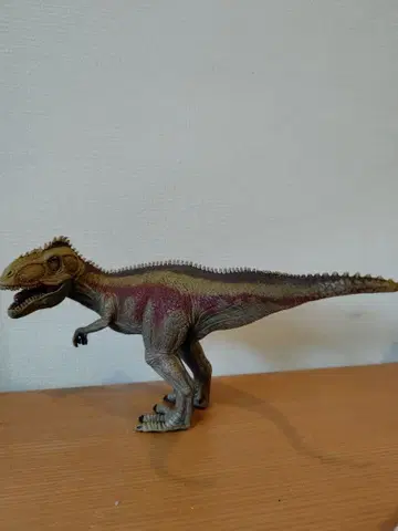 공룡 피규어 선 자세 슐라이히