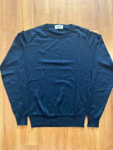 JOHN SMEDLEY 네이비 크루넥 스웨터 S 사이즈